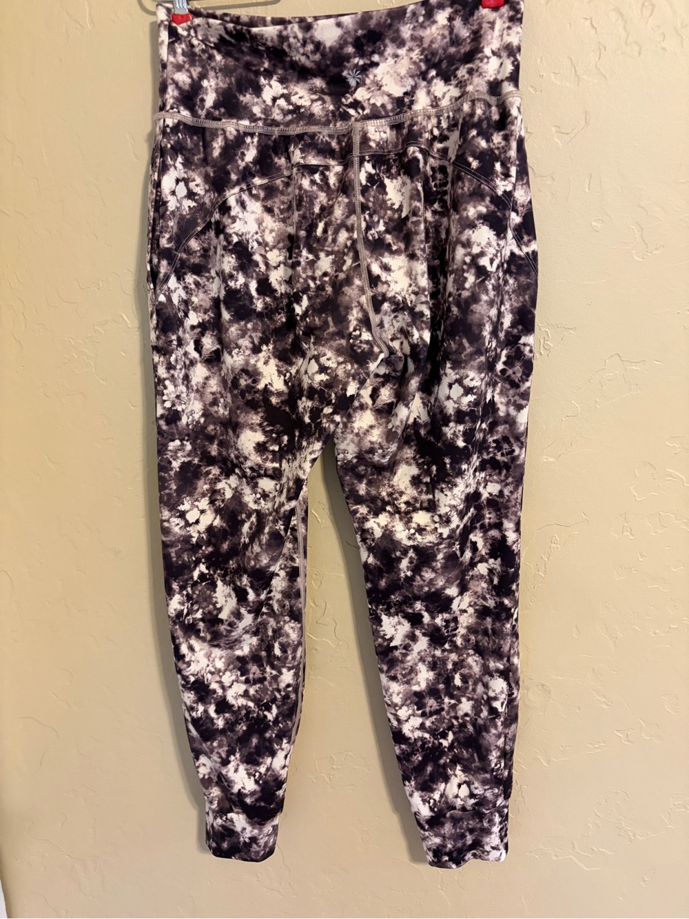 ATHLETA salutation joggers black white tie dye medium - Picture 3 of 8